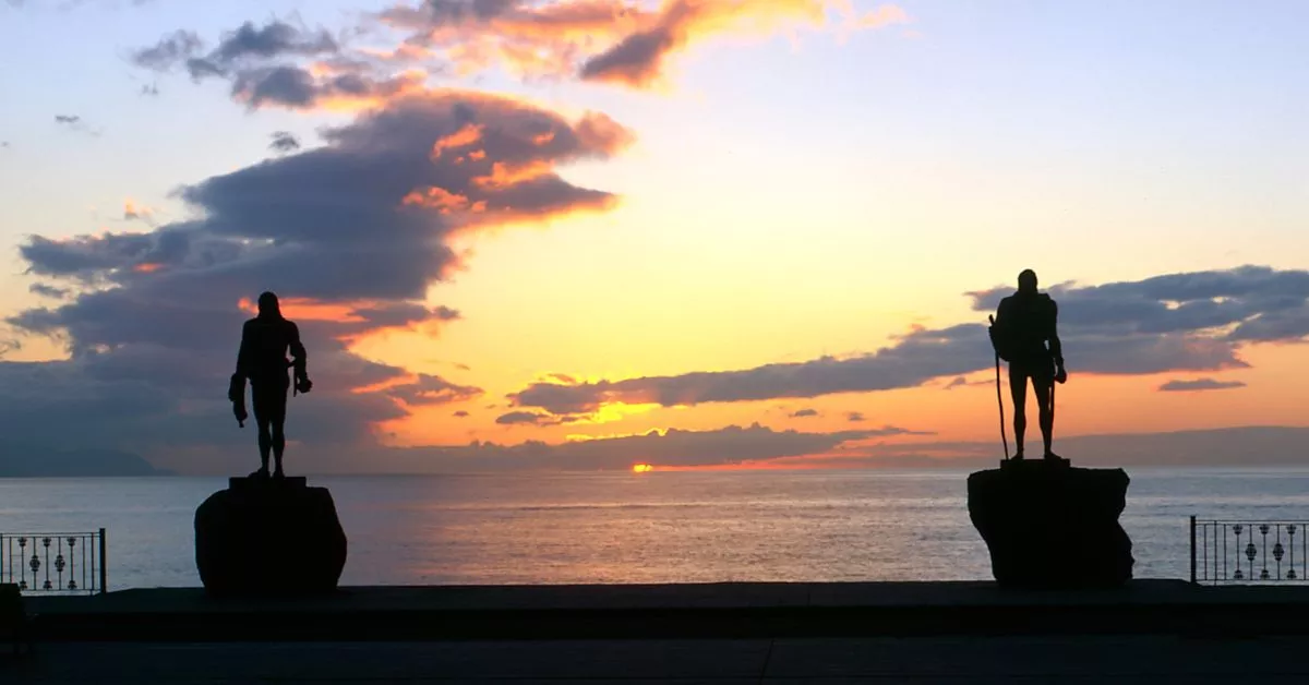 Detalle del conjunto escultórico de Los Menceyes, en el municipio tinerfeño de Candelaria./ ISLAS CANARIAS.