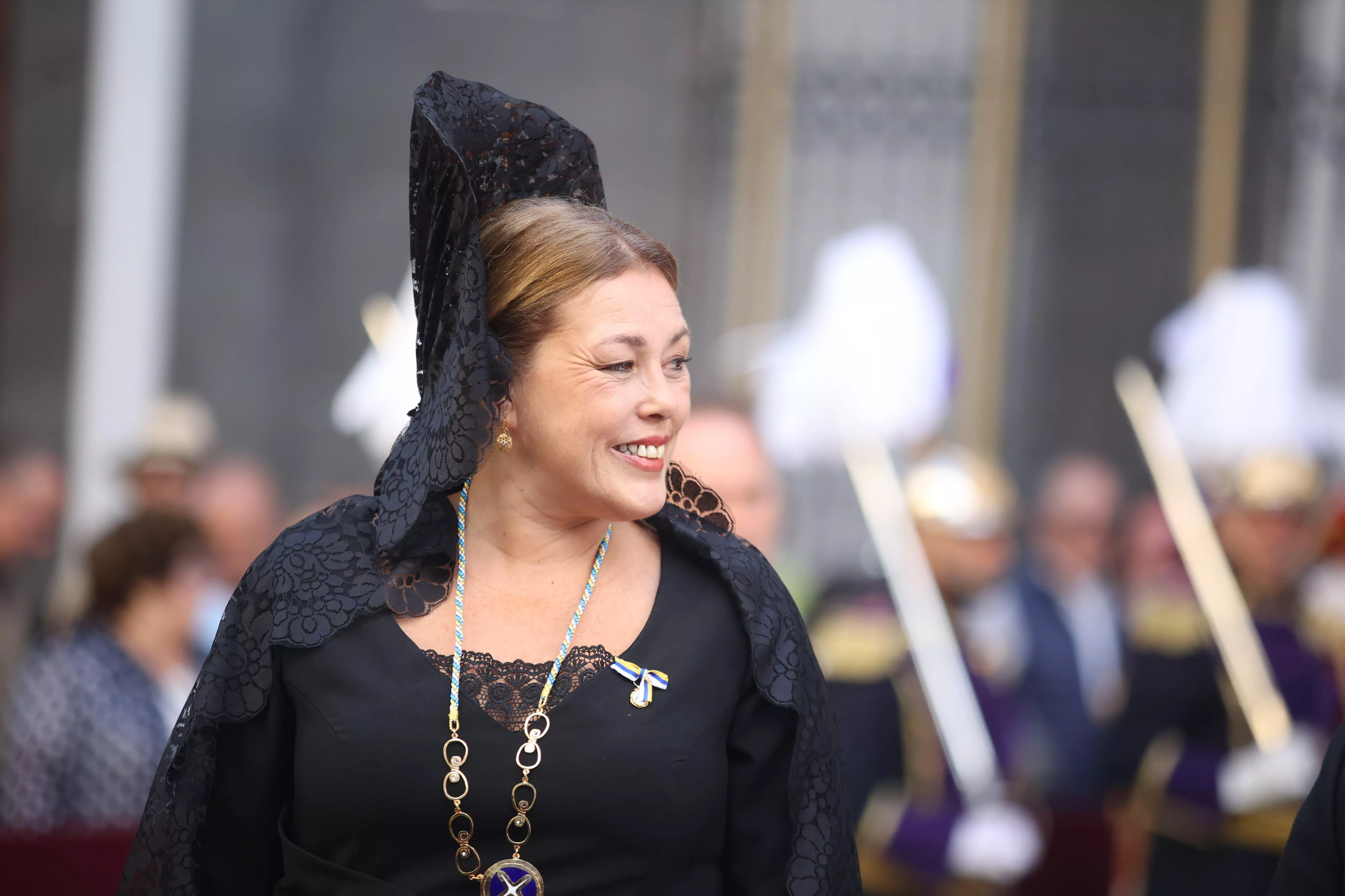 Astrid Pérez, presidenta del Parlamento de Canarias, representó al rey en los actos en honor al Santísimo Cristo de La Laguna. / AH Astrid Pérez, presidenta del Parlamento de Canarias, representó al rey en los actos en honor al Santísimo Cristo de La Laguna. / AH