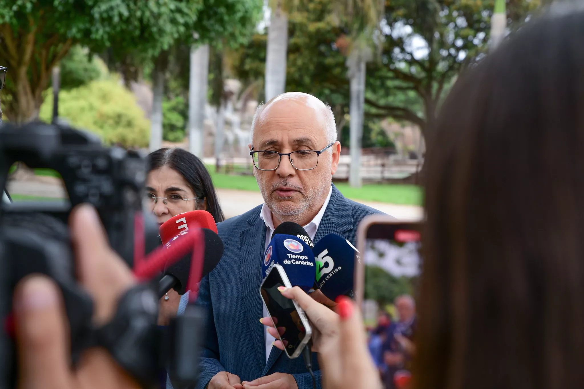 El presidente del Cabildo de Gran Canaria, Antonio Morales, y la alcaldesa de Las Palmas de Gran Canaria, Carolina Darias./ CEDIDA