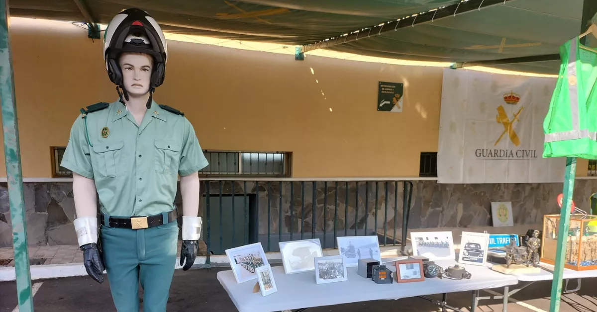 Exposición de materiales de la Guardia Civil de Tráfico en Canarias por el 65 aniversario de la creación de la Agrupación./ AH Exposición de materiales de la Guardia Civil de Tráfico en Canarias por el 65 aniversario de la creación de la Agrupación./ AH