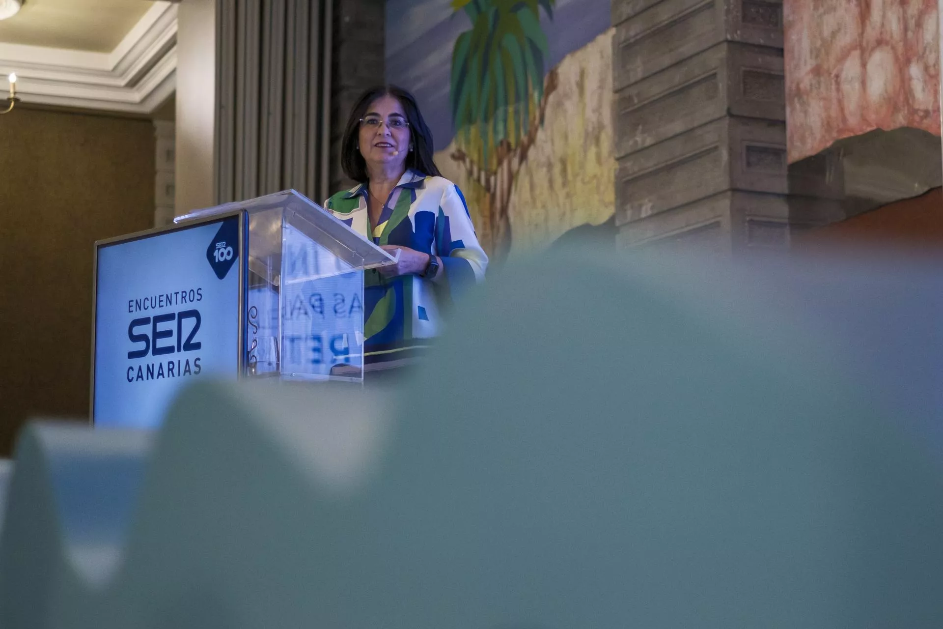 Carolina Darias, alcaldesa de Las Palmas de Gran Canaria, en un foro sobre el plan de inversiones en las infraestructuras de todo el ciclo del agua que desarrollará la ciudad. / ÁNGEL MEDINA G.-EFE