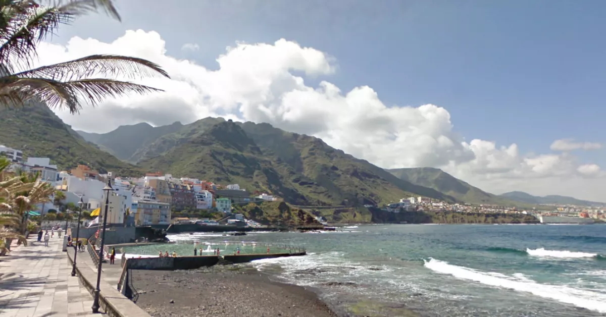 Piscinas naturales de Punta del Hidalgo / AH