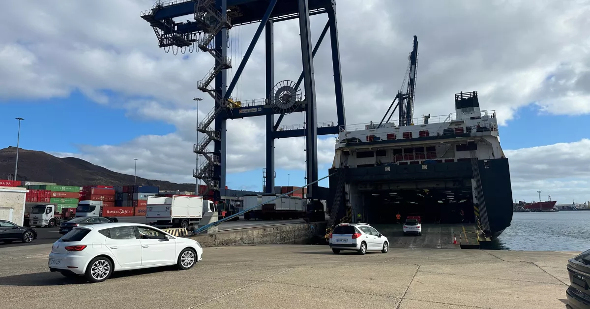 Vehículos de importación en La Luz  / ATLÁNTICO HOY - MARCOS MORENO