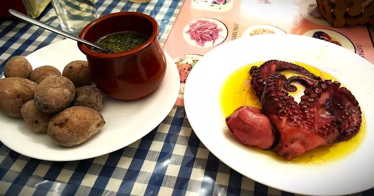 El pulpo es uno de los platos más solicitados por la clientela del Bodegón El Puntero, uno de los restaurantes más céntricos y económicos de Santa Cruz./ AH.