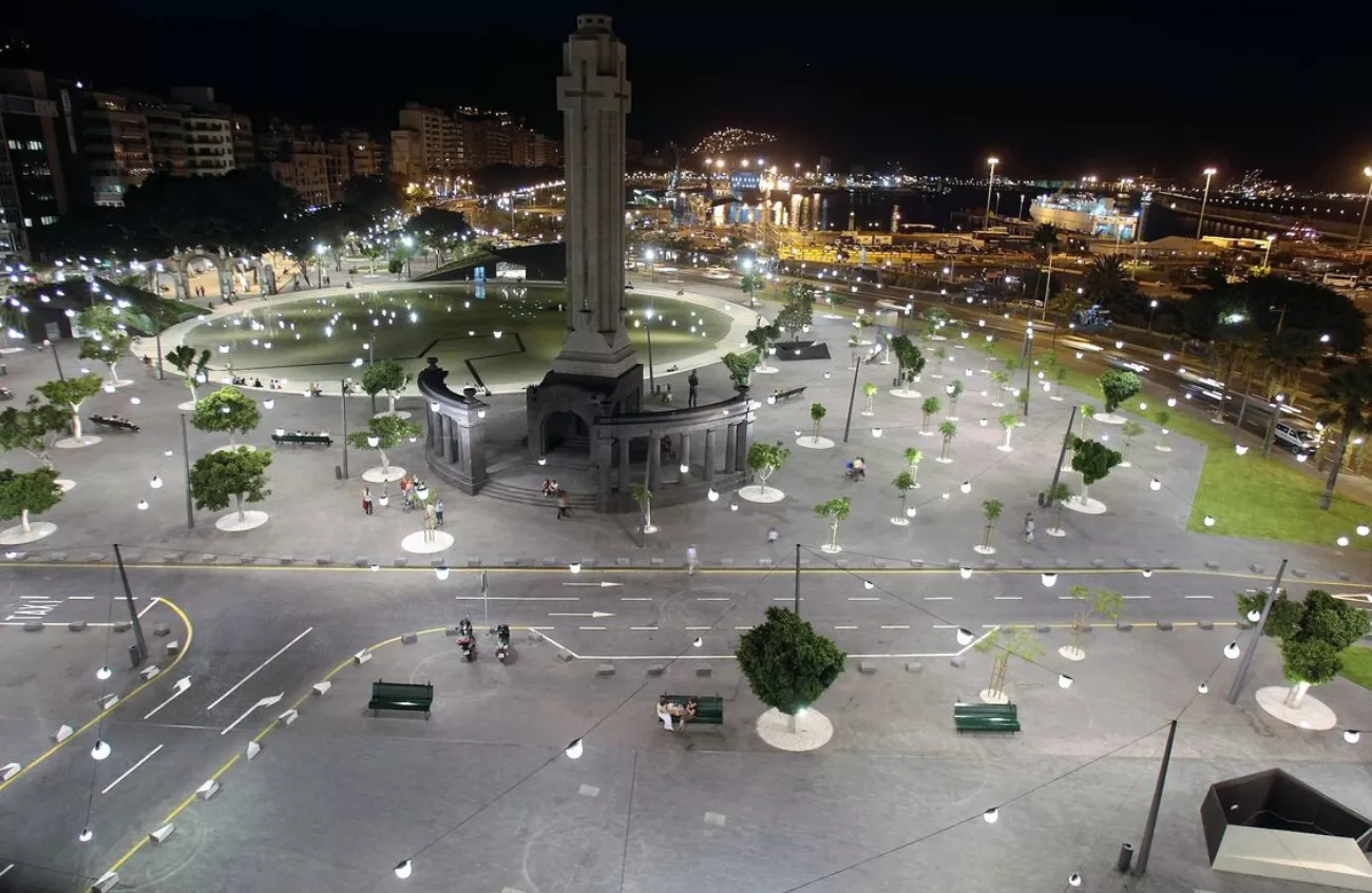 La plaza de España de Santa Cruz de Tenerife con iluminación inteligente / ARCHIVO