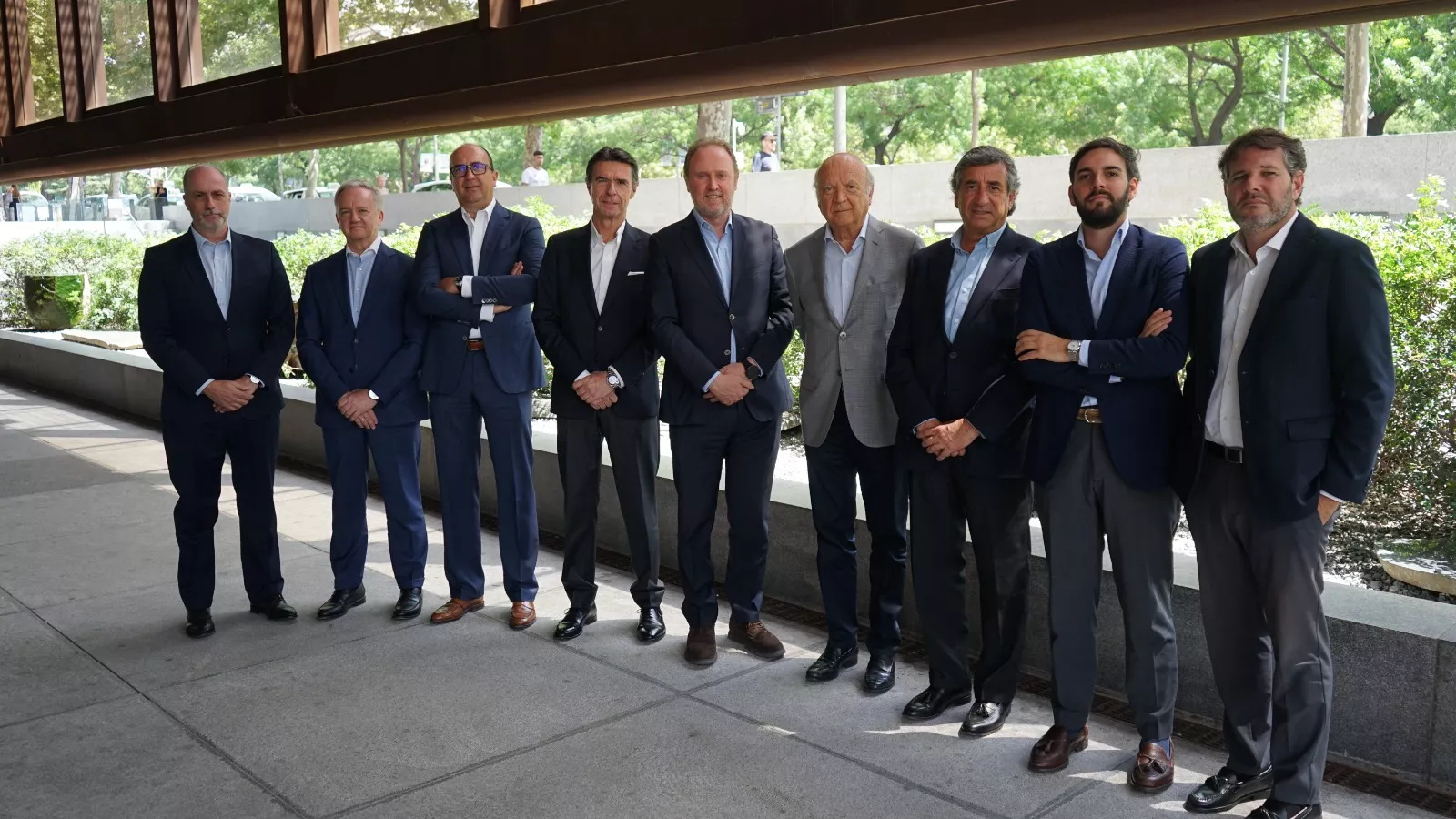 De izq a der: José María Vela, José Losada, Salvador Cuyás Morales, Jose Manuel Soria, Ramon Galcerán, Salvador A. Cuyás Jorge, Álvaro Rodríguez, Atilio Rodríguez y José Enrique Rodríguez-López./ CEDIDA Grant Thornton