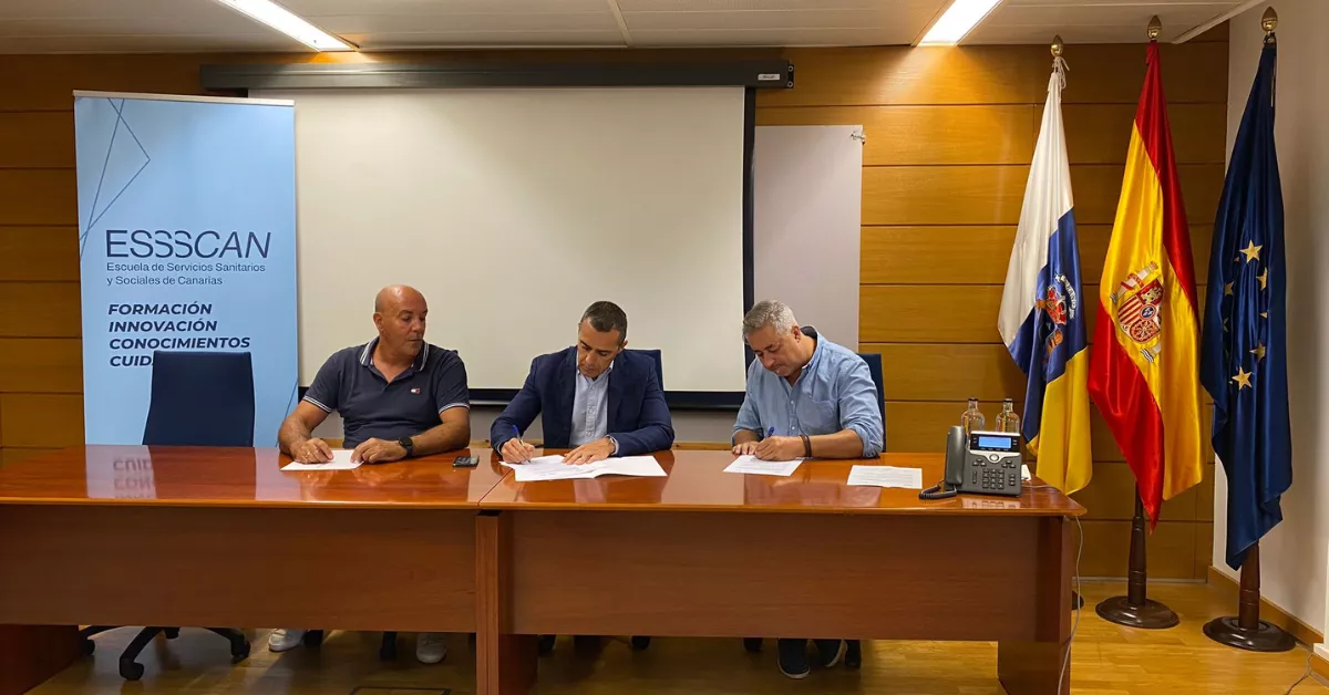 Firma del acuerdo entre la ESSSCAN y Asamblea 7 Islas para reducir la brecha digital a través de cursos específicos / ATLÁNTICO HOY