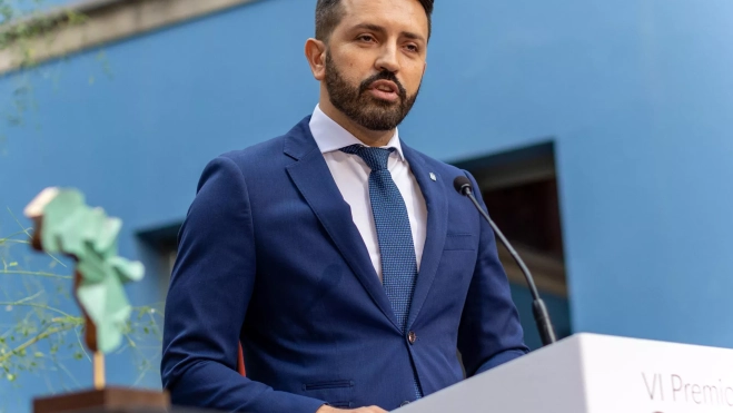 Jonathan Domínguez, viceconsejero de Comunicación del Gobierno de Canarias. / QUIQUE CURBELO-EFE Jonathan Domínguez, viceconsejero de Comunicación del Gobierno de Canarias. / QUIQUE CURBELO-EFE