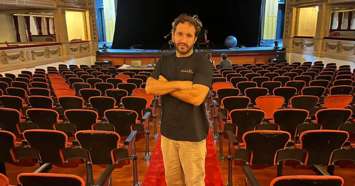 Carlos Pedrós, componente de Abubukaka, en el Teatro Guimerá / AH / BELA CABRERA