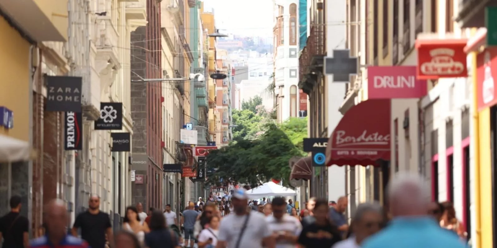 Vuelven los Bonos Consumo de Santa Cruz con descuentos del 70%. / AH