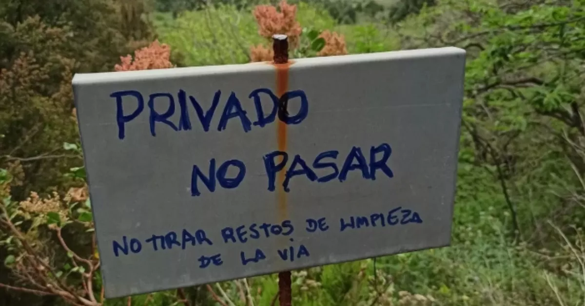 Cartel en el que se pide respeto por los cultivos en La Palma. / CEDIDA