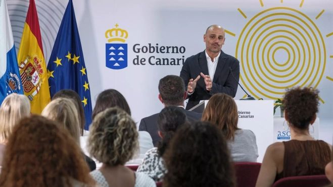 Alfonso Cabello, viceconsejero de Presidencia y portavoz del Gobierno de Canarias. / ÁNGEL MEDINA G.-EFE Alfonso Cabello, viceconsejero de Presidencia y portavoz del Gobierno de Canarias. / ÁNGEL MEDINA G.-EFE