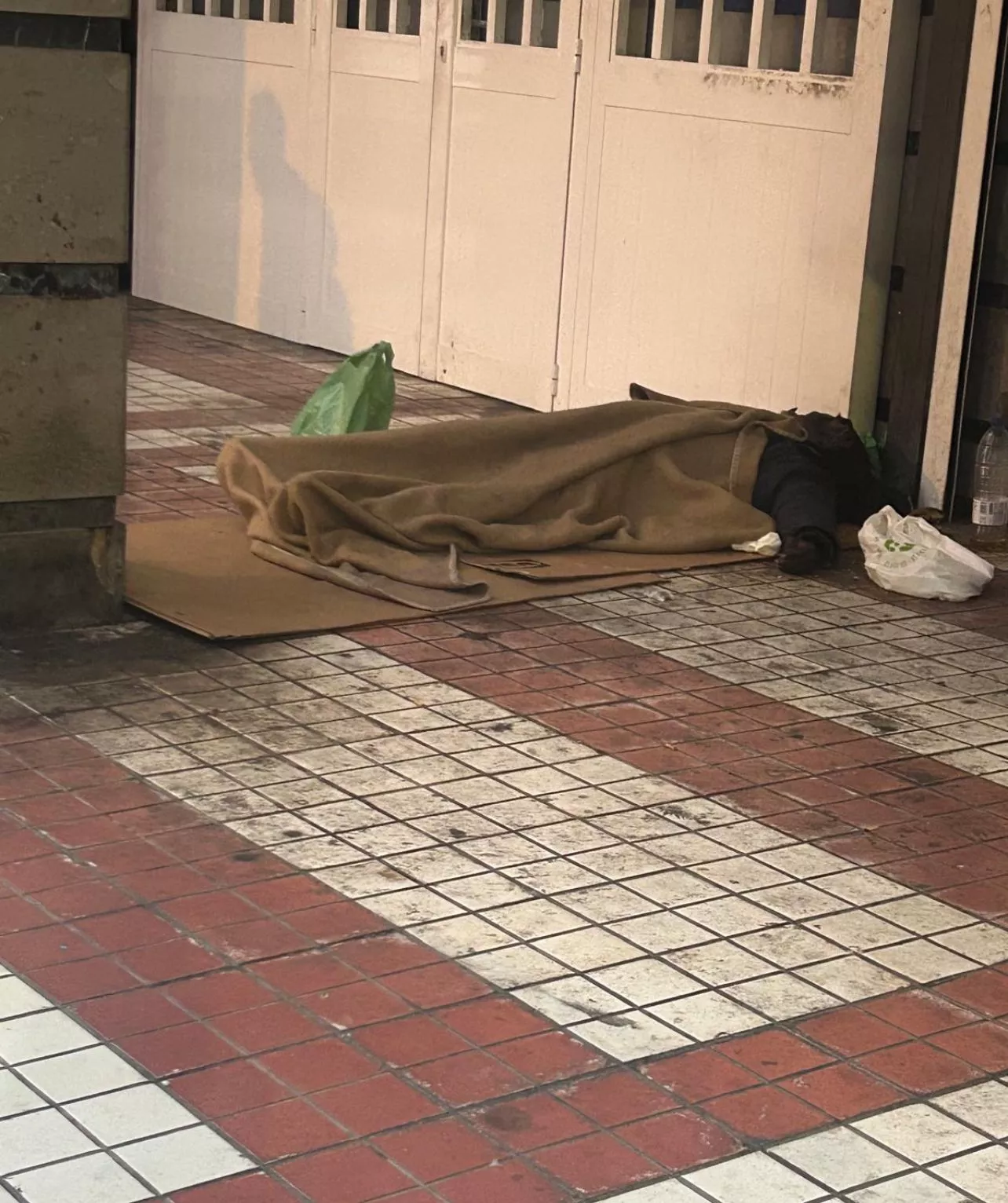 Persona sin hogar en Las Palmas de Gran Canaria./ CEDIDA