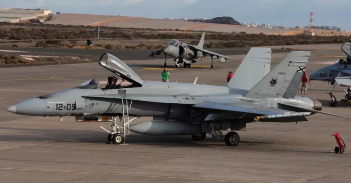 Aviones de combate españoles./ DEFENSA