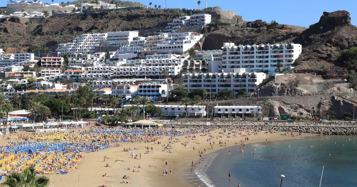 Varios establecimientos hoteleros en Canarias. / IMAGEN DE LA RED Varios establecimientos hoteleros en Canarias. / IMAGEN DE LA RED