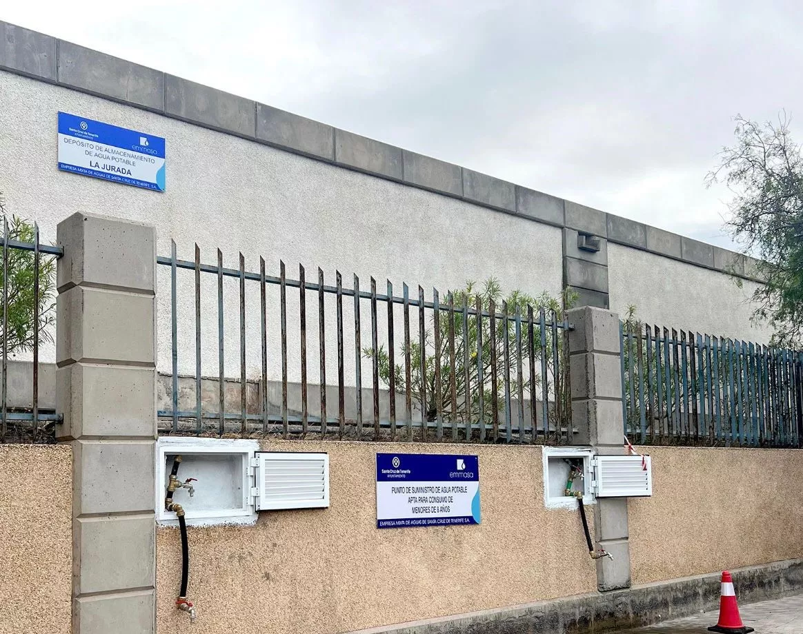 Punto de distribucion agua potable en el Distrito Suroeste / CEDIDA