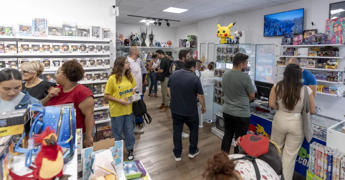Imagen de la inauguración de la tienda en Triana / FREAKWORLD