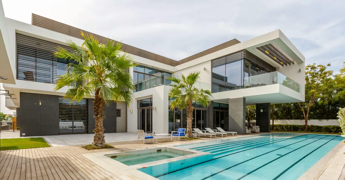 Imagen de una casa en un barrio exclusivo / PEXELS