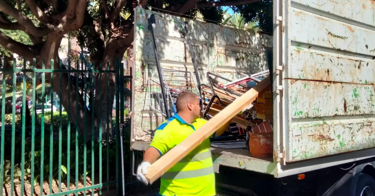 Recogida de trastos en Las Palmas  AYUNTAMIENTO 