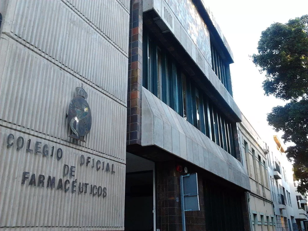 Colegio Oficial de Farmacéuticos de Santa Cruz de Tenerife./ 
