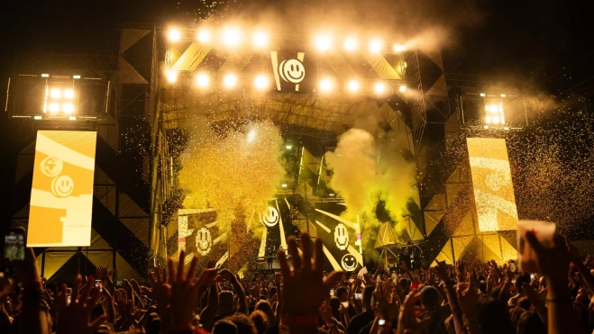 Love the 90's en Tenerife./ Love the 90's en Tenerife./