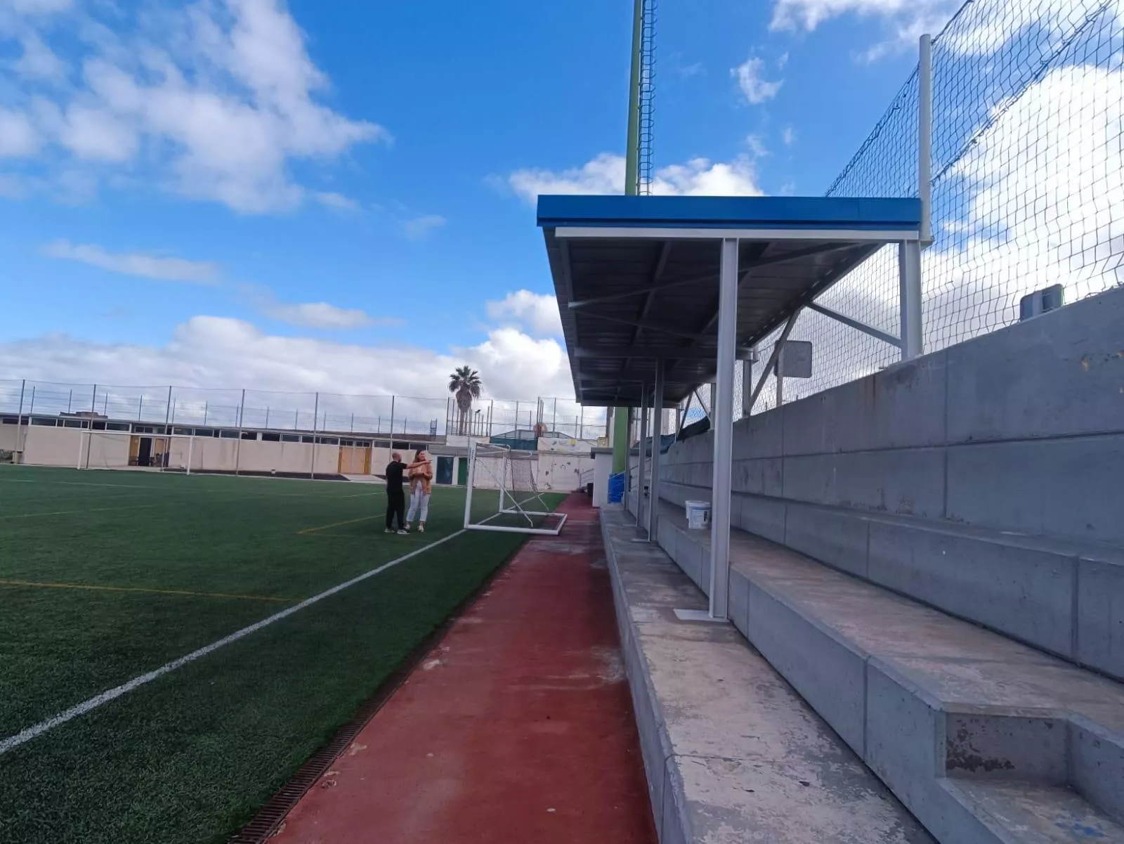 Imagen del campo del Costa Ayala, estadio en el que tuvo lugar la batalla campal. / AH