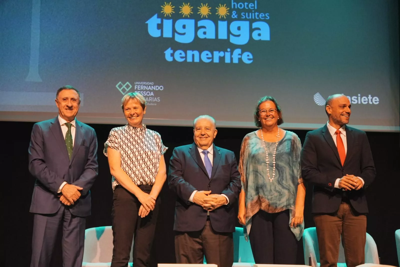 En la imagen, Fernando Berge (Cajasiete), Irene Talg , Tomas Barreto y Alfonso Cabello