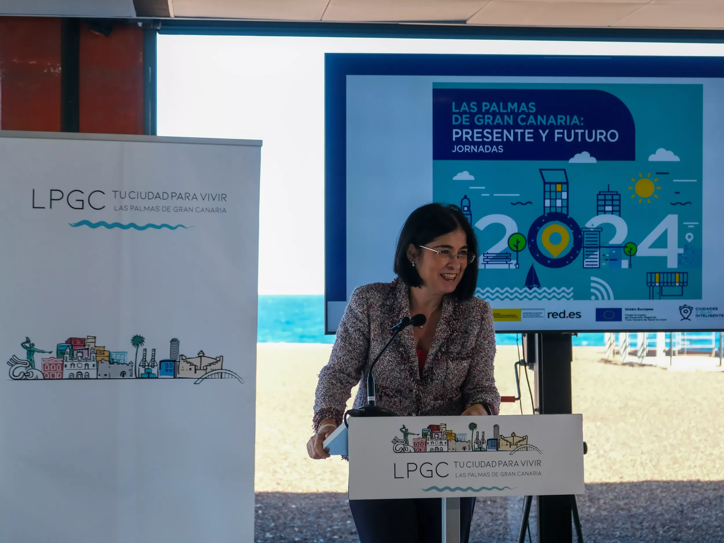 Darias reivindica una ciudad “más próxima y sostenible” con acceso a servicios esenciales en 15 minutos. / AH