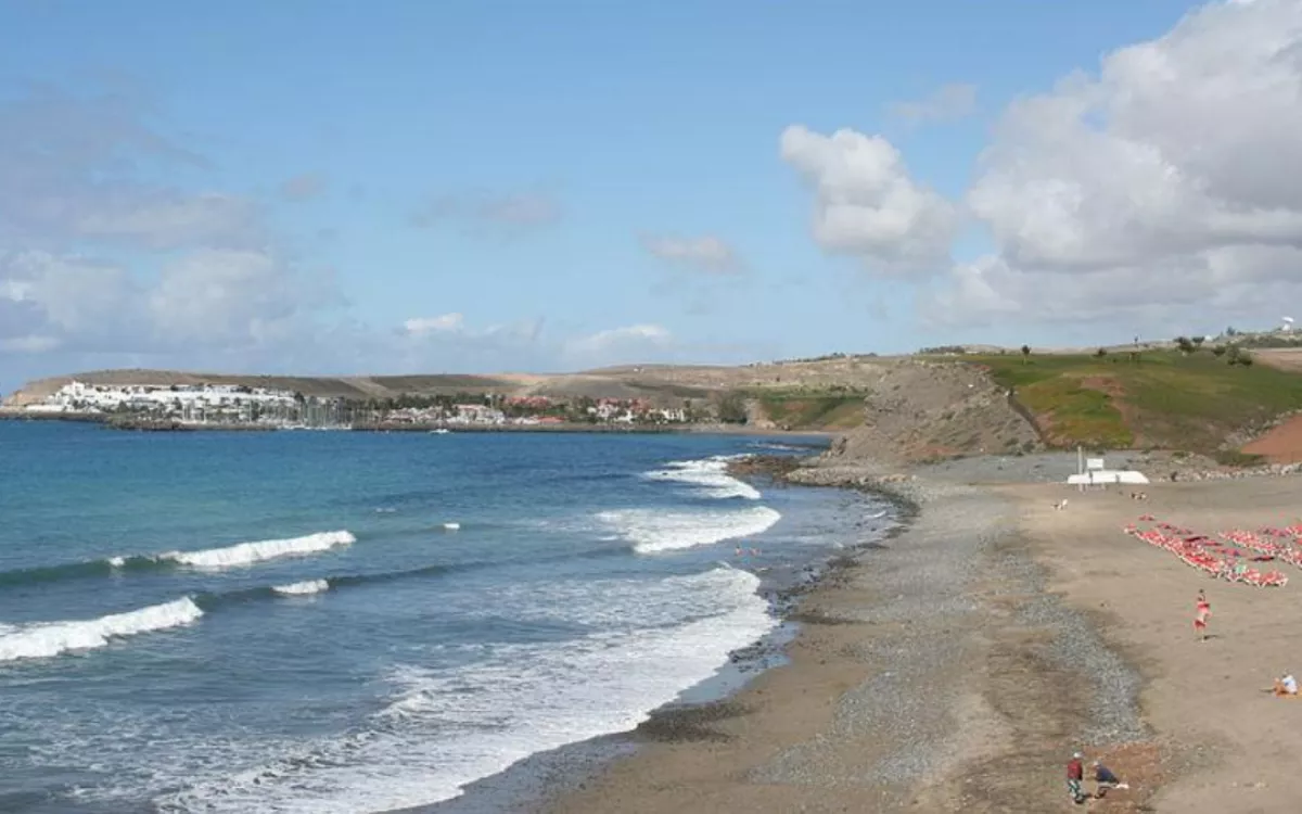 Tragedia en Meloneras: muere un hombre de 72 años tras ser rescatado con signos de ahogamiento. / AH
