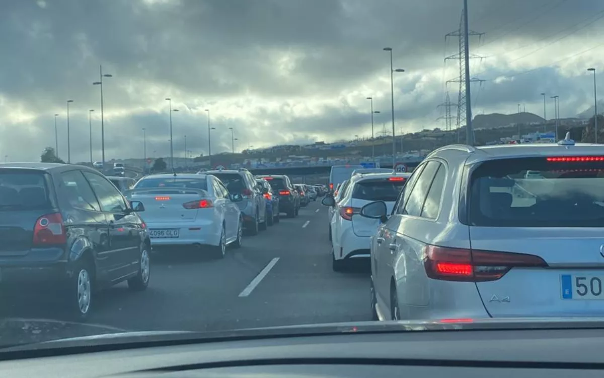 Cola en la TF-1. / AH Cola en la TF-1. / AH