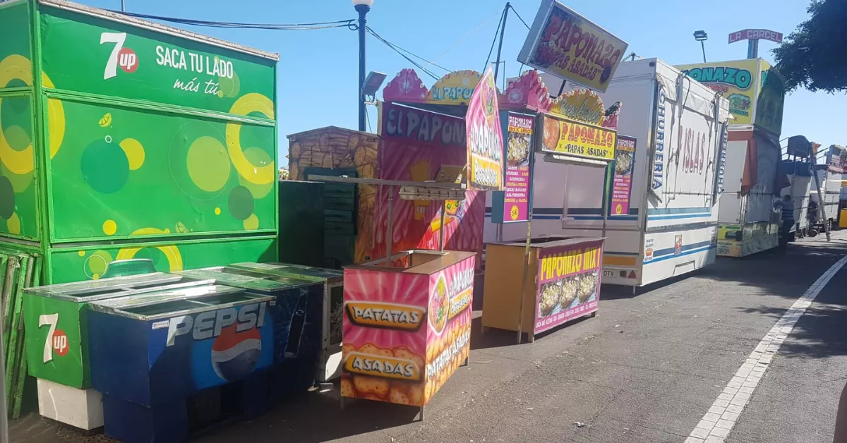 Puestos de autobares de feria en Santa Cruz de Tenerife. / CEDIDA