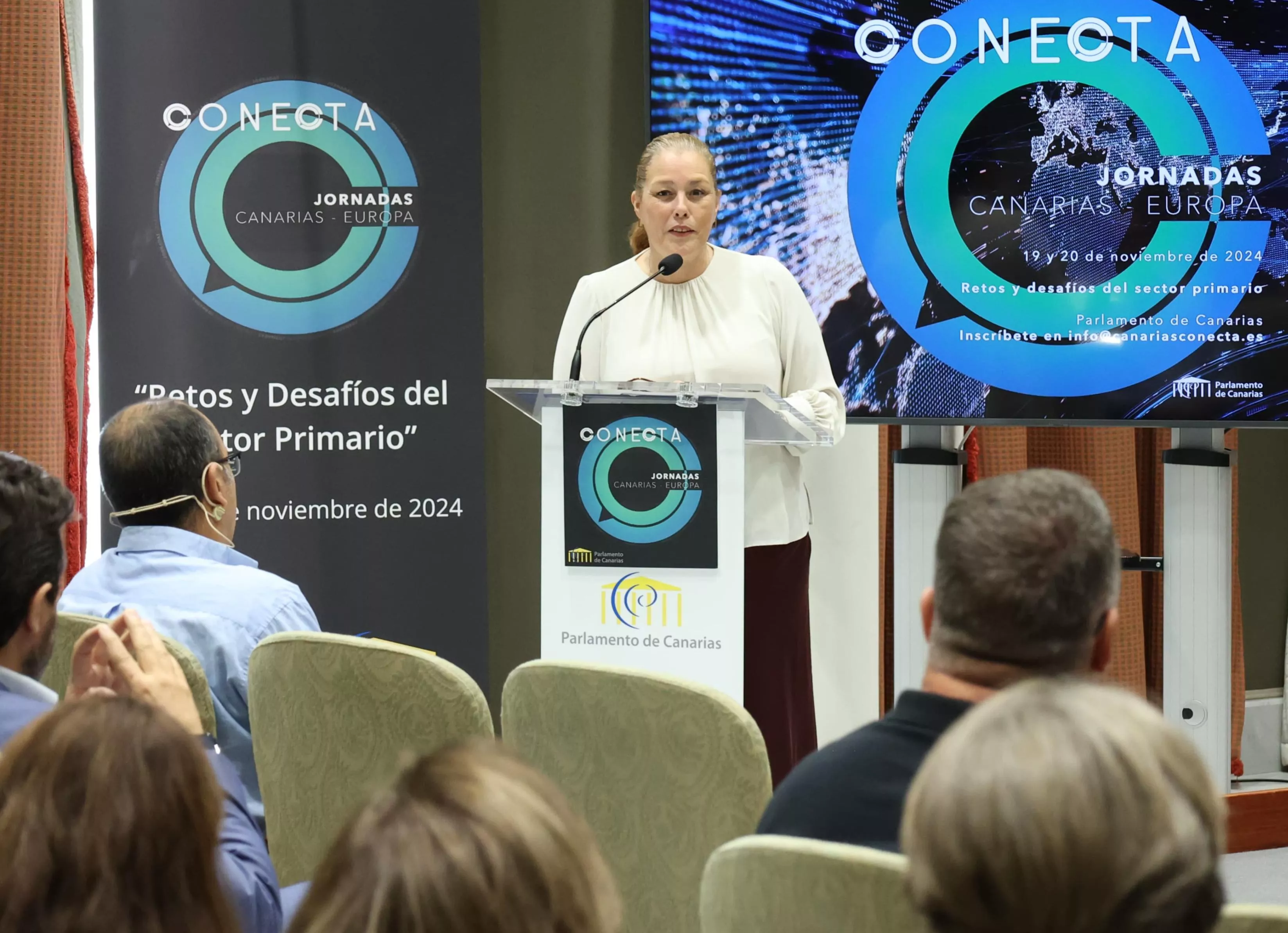 El Parlamento de Canarias alza la voz por el sector primario en las Jornadas Conecta Canarias-Europa. En la imagen, Astrid Pérez, presidenta de la Cámara regional. / AH