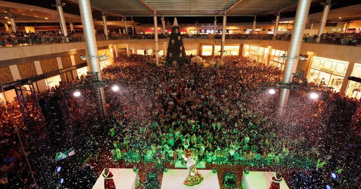 Encendido de luces de Navidad en Los Alisios en 2023 / REDES