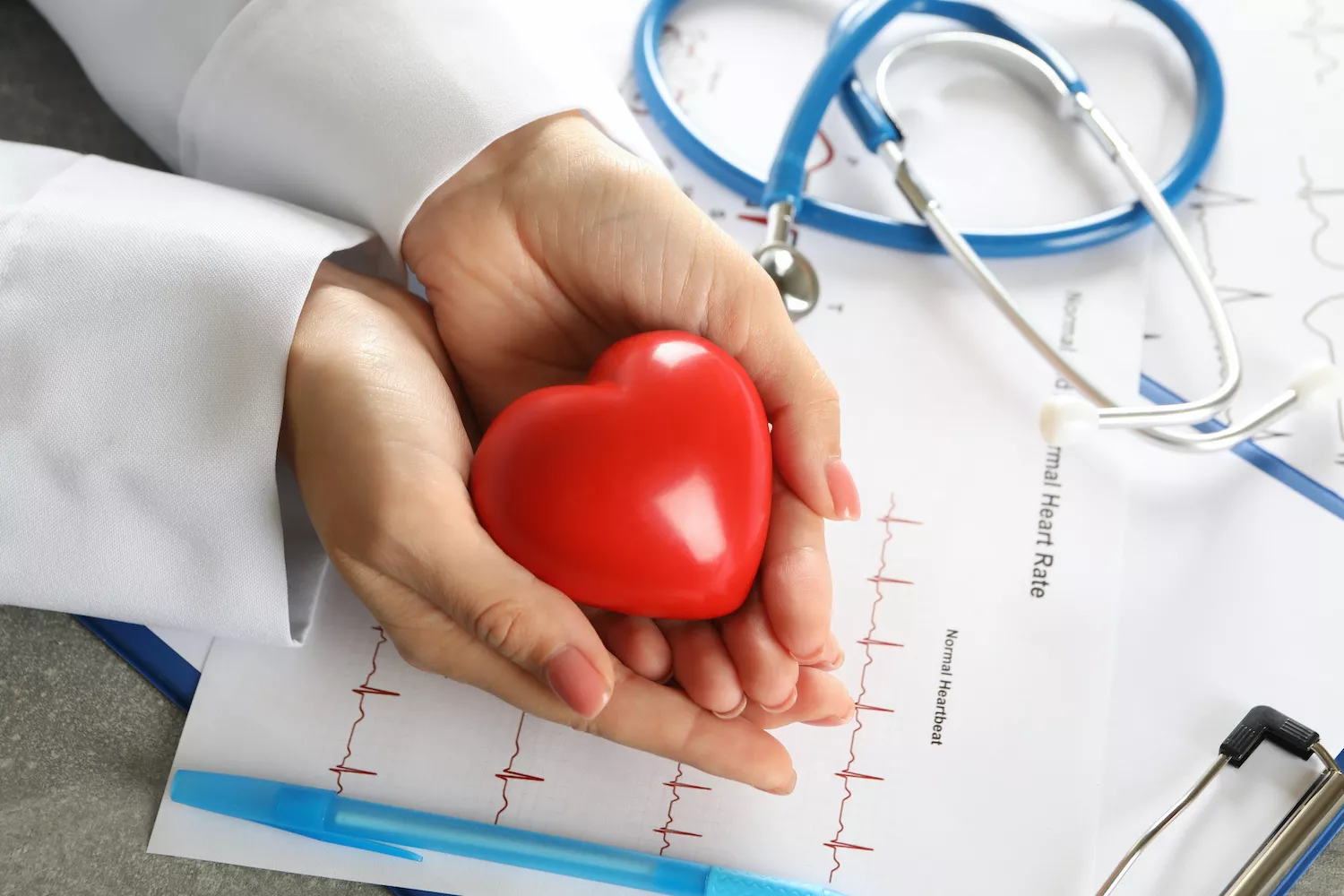 Una vida saludable facilita una buena salud cardiovascular / QUIRÓNSALUD