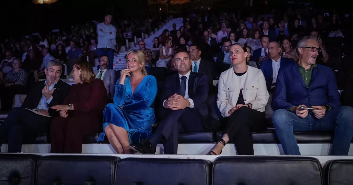 Autoridades en el acto / CONSEJERÍA DE SANIDAD