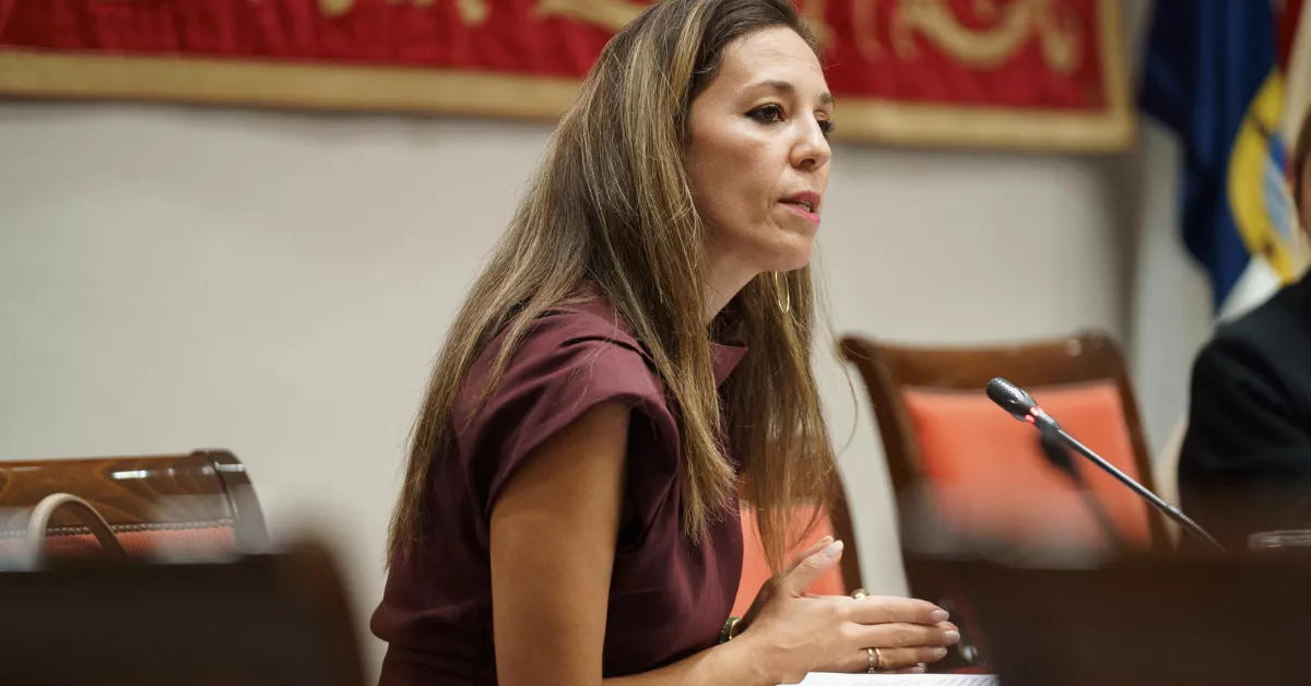 La consejera de Turismo y Empleo del Gobierno de Canarias, Jéssica de León. / EFE