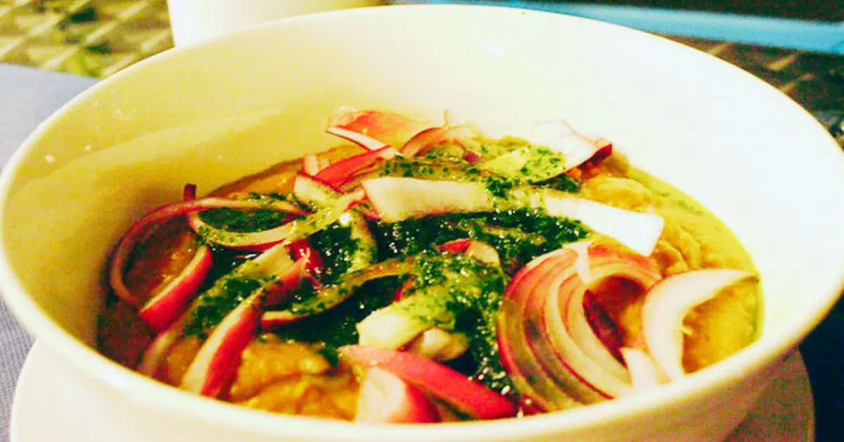 El escaldón, con el gofio como ingrediente principal, es una de las recetas más populares de la gastronomía canaria./ Archivo.