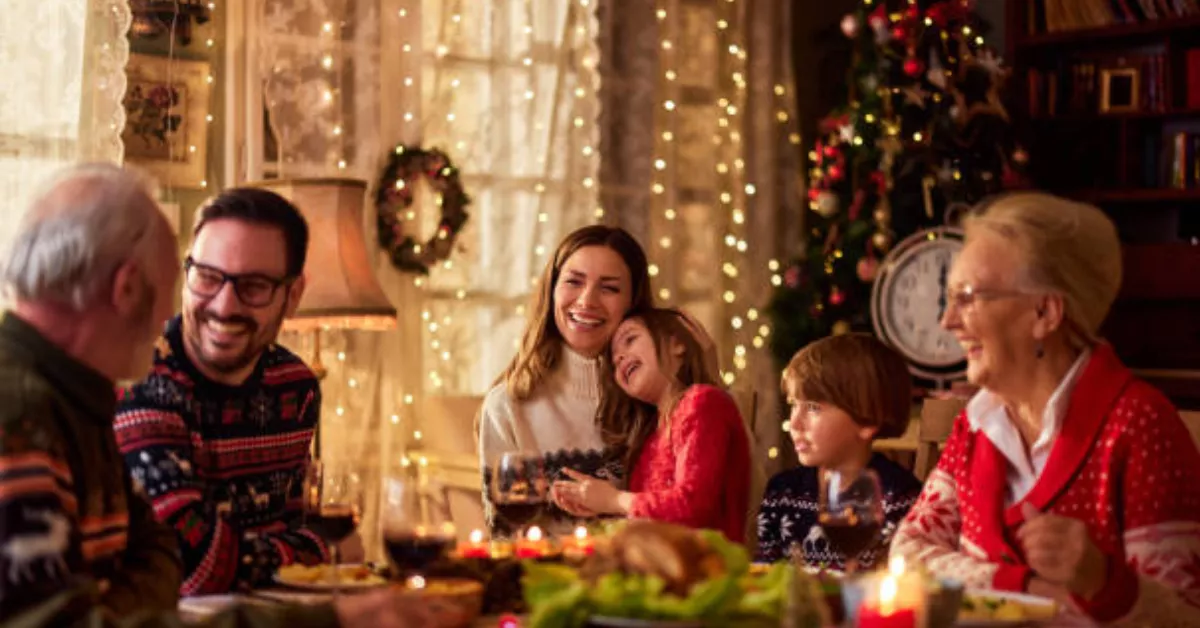 Imagen de una cena de Navidad / PEXELS