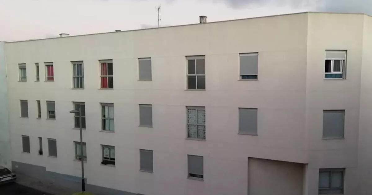 Fachada de las 119 viviendas de Visocan en San Matías./ ARCHIVO