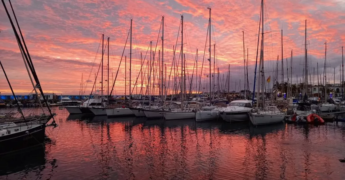 Vistas al atardecer desde la terraza del restaurante I Love Mogán./ X.