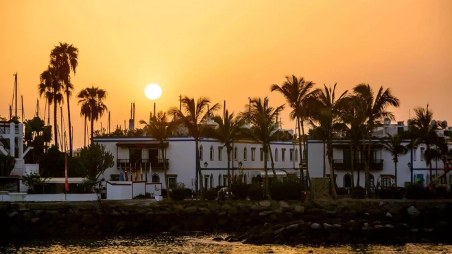 atardecer puerto de Mogan