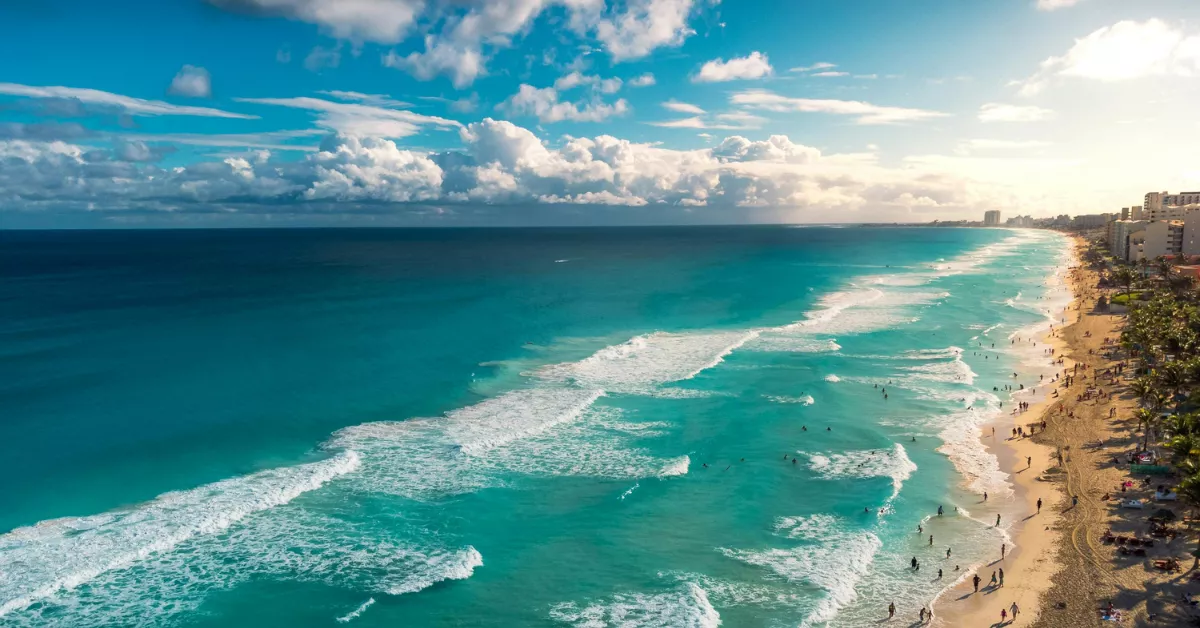 Imagen de una playa de Cancún / PEXELS