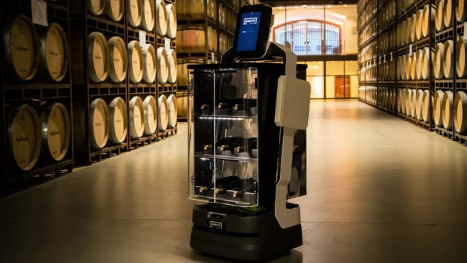 El modelo de HUMI wine / UMIBOTS El modelo de HUMI wine / UMIBOTS