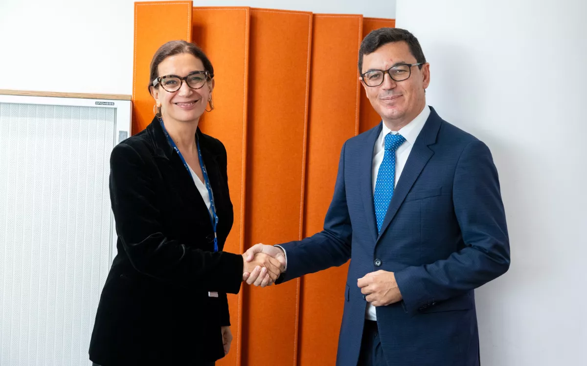 Canarias alerta en Bruselas sobre el riesgo de perder competitividad por las tasas de emisiones europeas. En la imagen, Pablo Rodríguez, consejero Obras Públicas, Vivienda y Movilidad, durante la visita a la Comisión Europea. / AH