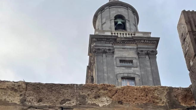 Muro del Ala Norte de la Catedral de Santa Ana en la calle de San Marcial. / AH