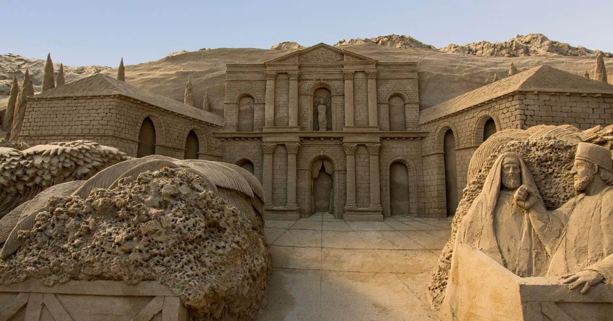 Imagen de archivo del belén de arena de Las Canteras / HOLA ISLAS CANARIAS