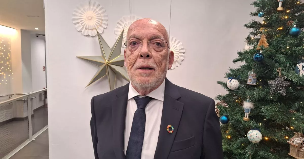 Juan Reyes Pérez, exdirector de la terminal de Opcsa, antes de recoger el premio Puertos de Las Palmas en la sede de Fred Olsen. / ATLÁNTICO HOY