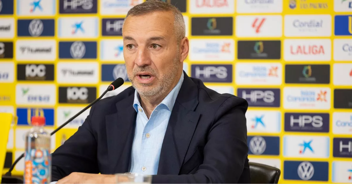 El precio del posible descenso: el impacto económico de una UD en Segunda. En la imagen, el presidente del club amarillo, Miguel Ángel Ramírez. / EFE