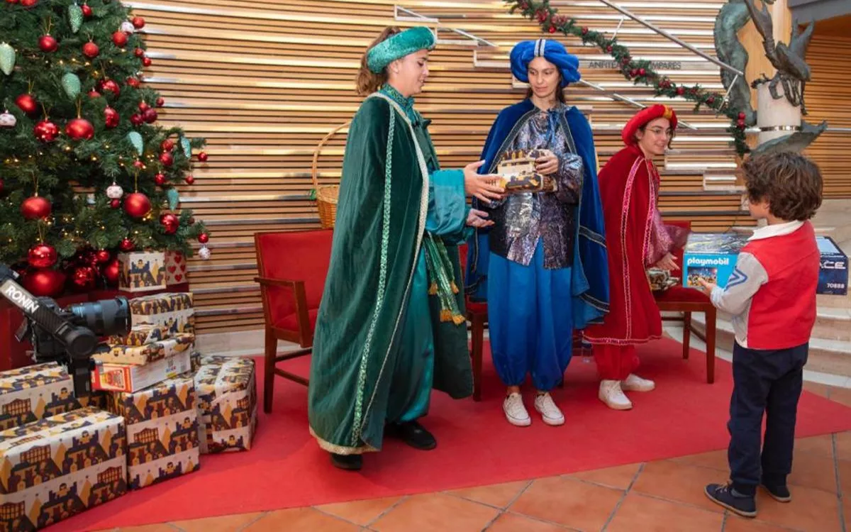 El Auditorio Alfredo Kraus organiza una recogida de juguetes y un concierto benéfico navideño. / AH