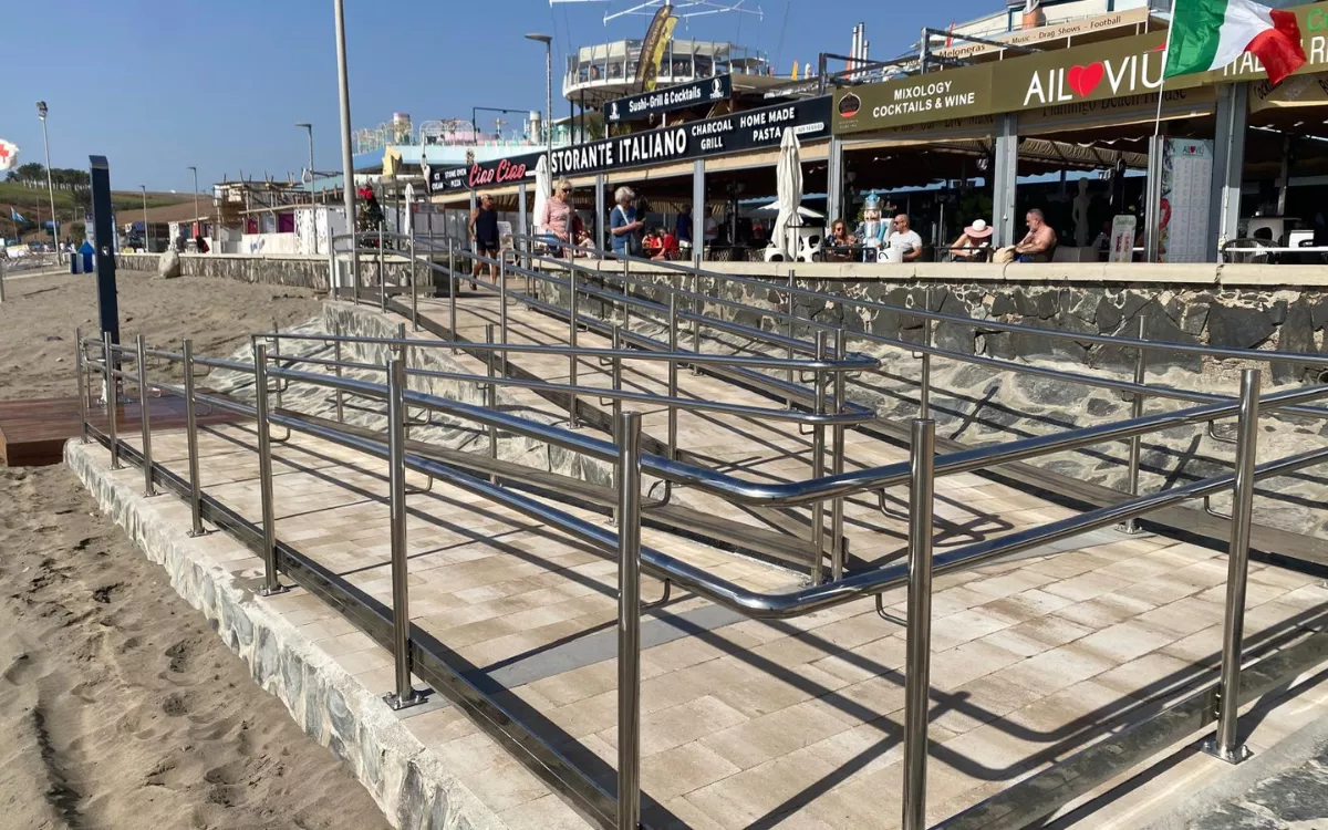 El Consorcio Maspalomas inaugura los primeros accesos del proyecto de acondicionamiento de las playas. / AH